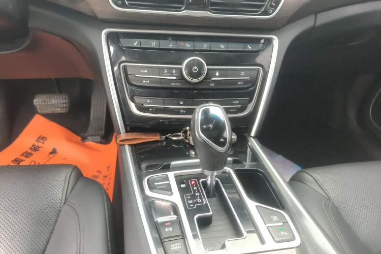 Used Geely Auto Emgrand GT 2017 1.8T Flagship 4G Edition Gear Lever