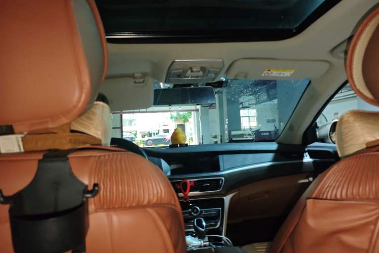 Used Geely Auto Emgrand GT 2017 2.4L Luxury Model Headliner