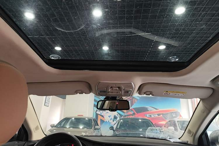 Used Geely Auto Emgrand GT 2017 2.4L Luxury Model Headliner