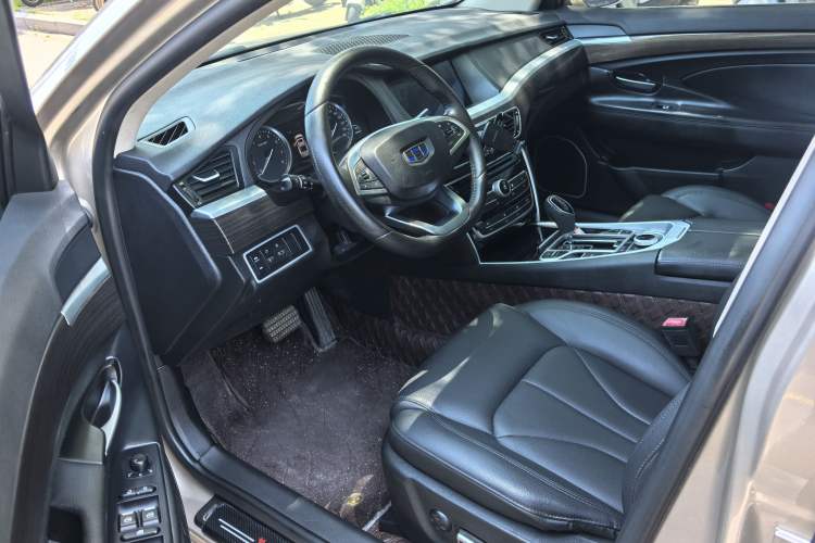 Used Geely Auto Emgrand GT 2017 1.8T Luxury Model Interior 1