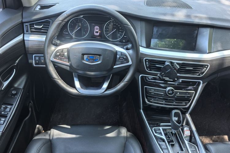 Used Geely Auto Emgrand GT 2017 1.8T Luxury Model Interior 3