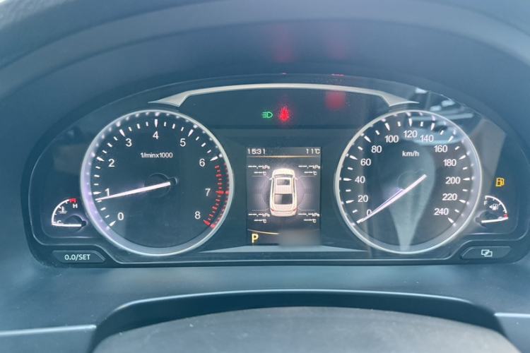 Used Geely Auto Emgrand GT 2017 2.4L Zunya Model Interior 4
