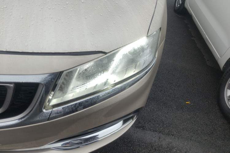 Used Geely Auto Emgrand GT 2017 1.8T Flagship 4G Edition Left Front Headlight