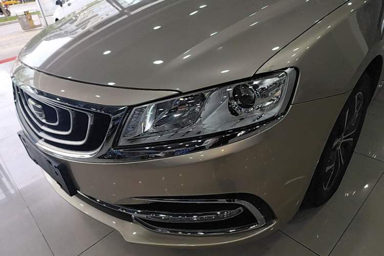 Used Geely Auto Emgrand GT 2017 2.4L Luxury Model Left Front Headlight