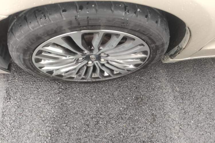 Used Geely Auto Emgrand GT 2017 1.8T Flagship 4G Edition Left Front Wheel Hub