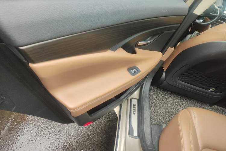 Used Geely Auto Emgrand GT 2017 2.4L Comfort Model Left Rear Door Interior