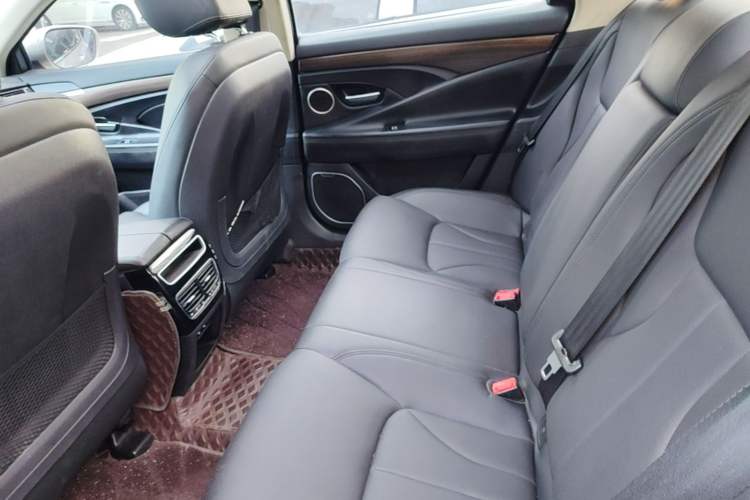 Used Geely Auto Emgrand GT 2017 1.8T Luxury Model Left Rear Seat