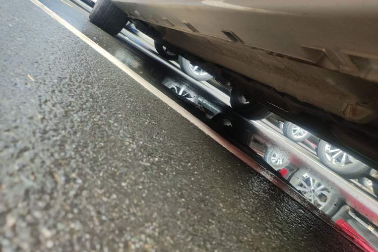 Used Geely Auto Emgrand GT 2017 2.4L Comfort Model Left Side Sill