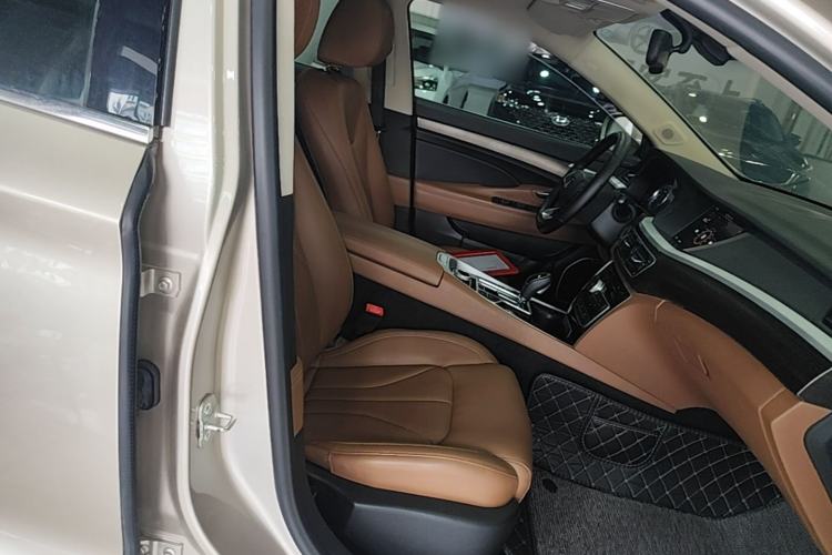 Used Geely Auto Emgrand GT 2017 2.4L Luxury Model Right Front Seat