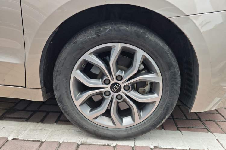 Used Geely Auto Emgrand GT 2017 2.4L Zunya Model Right Front Wheel Hub
