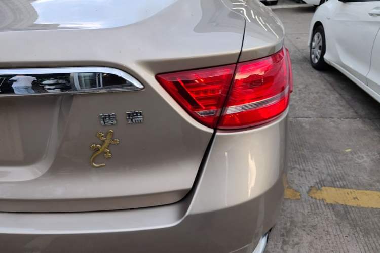 Used Geely Auto Emgrand GT 2017 1.8T Luxury Model Right Rear Taillight