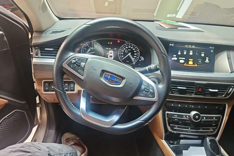 Used Geely Auto Emgrand GT 2017 1.8T Flagship Model Steering Wheel