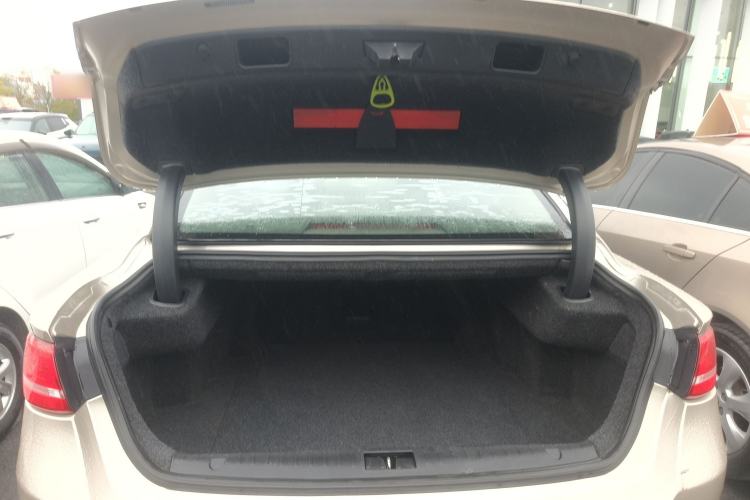 Used Geely Auto Emgrand GT 2017 1.8T Flagship 4G Edition Trunk