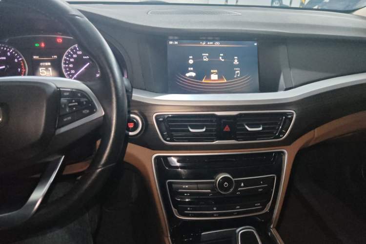 Used Geely Auto Emgrand GT 2017 1.8T Luxury Model Audio And AC Panel