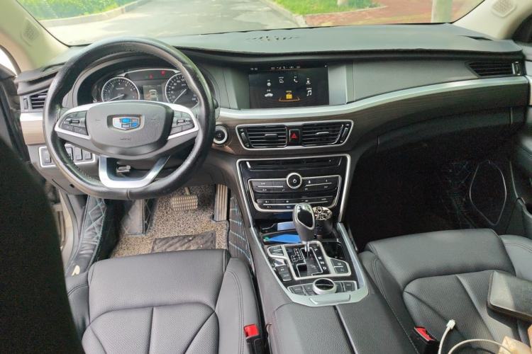 Used Geely Auto Emgrand GT 2017 2.4L Luxury Model Center Console