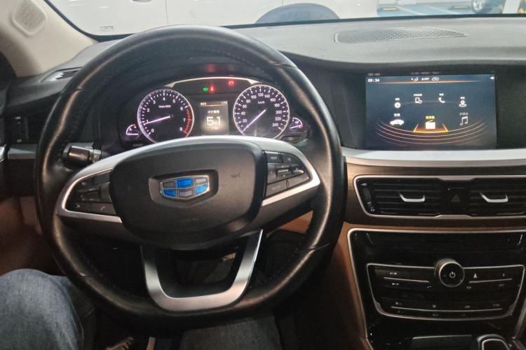 Used Geely Auto Emgrand GT 2017 1.8T Luxury Model Center Console