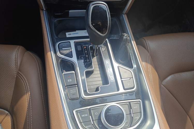 Used Geely Auto Emgrand GT 2017 1.8T Luxury Model Gear Lever