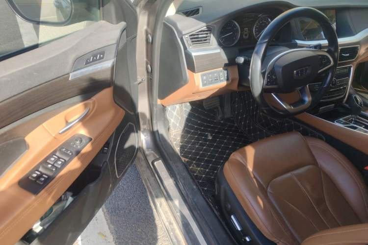Used Geely Auto Emgrand GT 2017 1.8T Flagship Model Interior 3