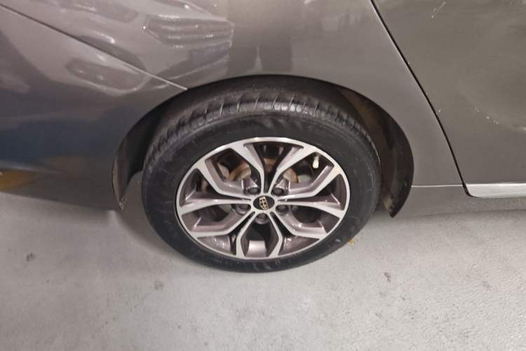 Used Geely Auto Emgrand GT 2017 1.8T Luxury Model Right Rear Wheel Hub