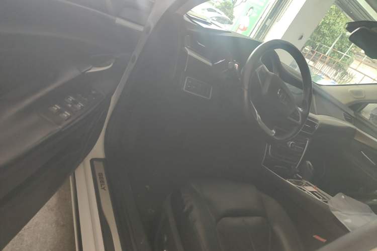 Used Geely Auto Emgrand GT 2017 2.4L Zunya Model Driver Seat