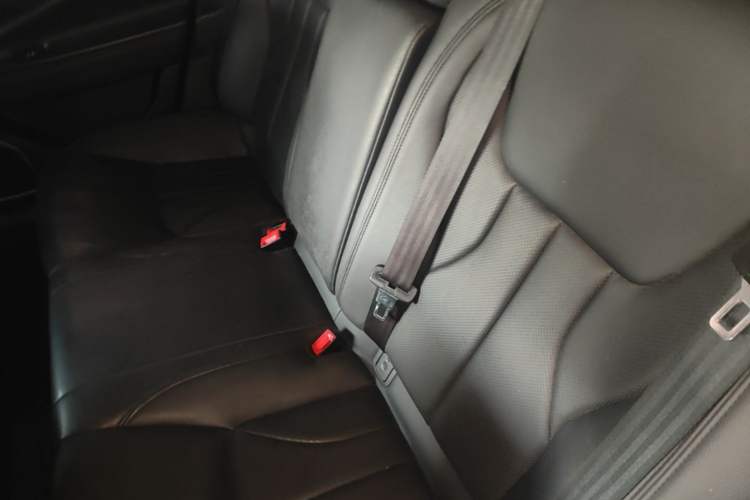 Used Geely Auto Emgrand GT 2017 2.4L Zunya Model Left Rear Seat