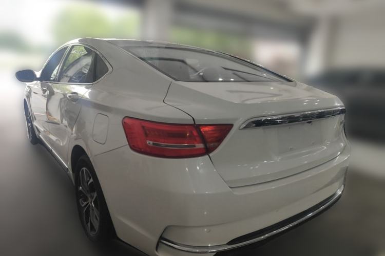 Used Geely Auto Emgrand GT 2017 2.4L Zunya Model Rear Left 45 Deg