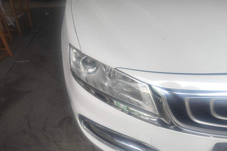 Used Geely Auto Emgrand GT 2017 2.4L Zunya Model Right Front Headlight