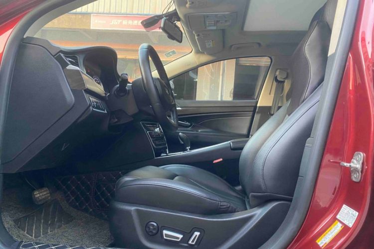 Used Geely Auto Emgrand GT 2017 2.4L Luxury Model Interior 2