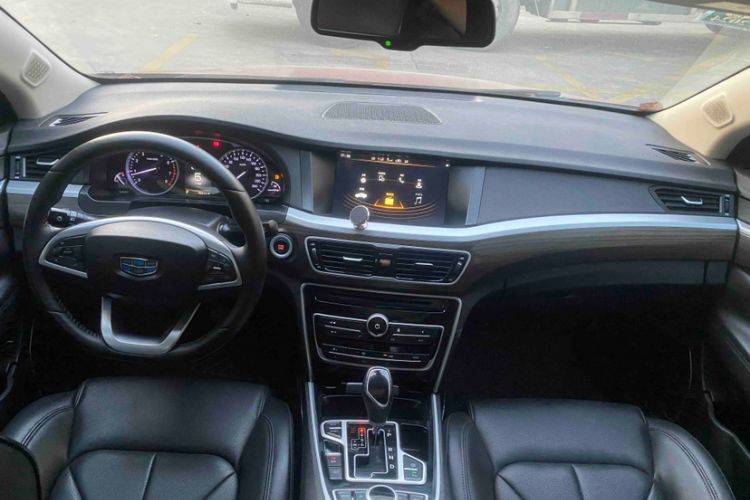 Used Geely Auto Emgrand GT 2017 2.4L Luxury Model Interior 5