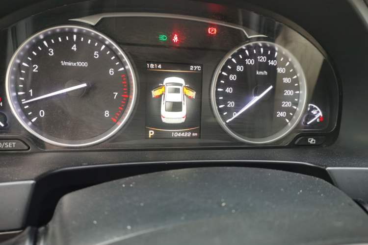 Used Geely Auto Emgrand GT 2017 2.4L Zunya Model Odometer Close Up