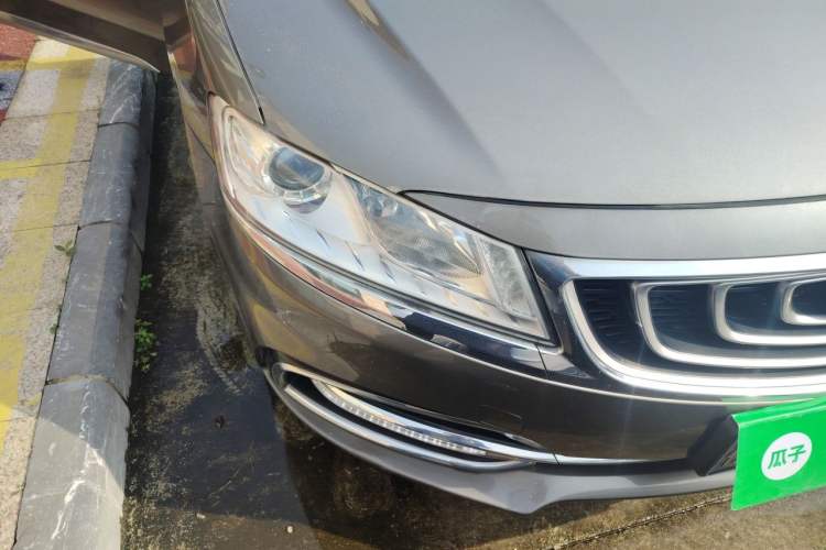 Used Geely Auto Emgrand GT 2017 2.4L Comfort Model Right Front Headlight