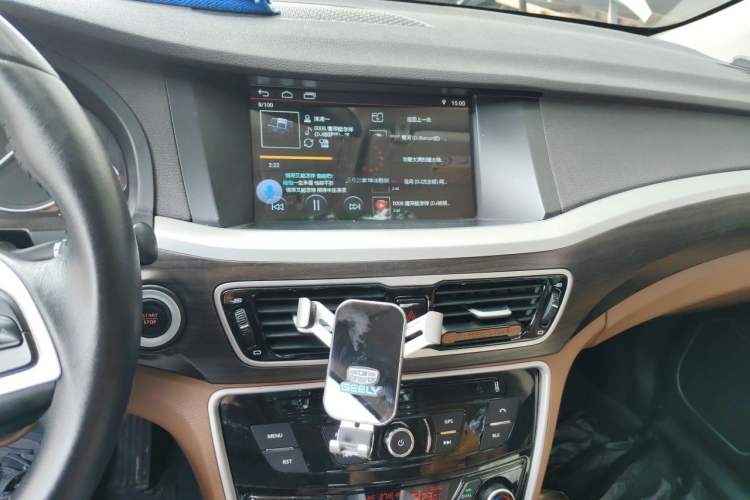 Used Geely Auto Emgrand GT 2017 2.4L Comfort Model Audio And AC Panel