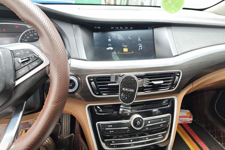 Used Geely Auto Emgrand GT 2017 2.4L Zunya Model Audio And AC Panel