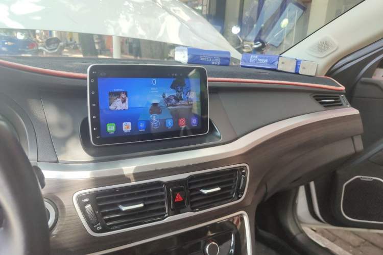 Used Geely Auto Emgrand GT 2017 2.4L Comfort Model Audio And AC Panel
