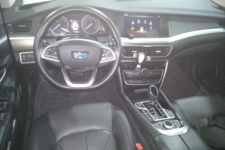 Used Geely Auto Emgrand GT 2017 1.8T Luxury Model Center Console