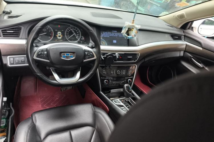 Used Geely Auto Emgrand GT 2017 2.4L Comfort Model Center Console