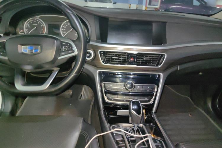 Used Geely Auto Emgrand GT 2017 1.8T Luxury Model Center Console
