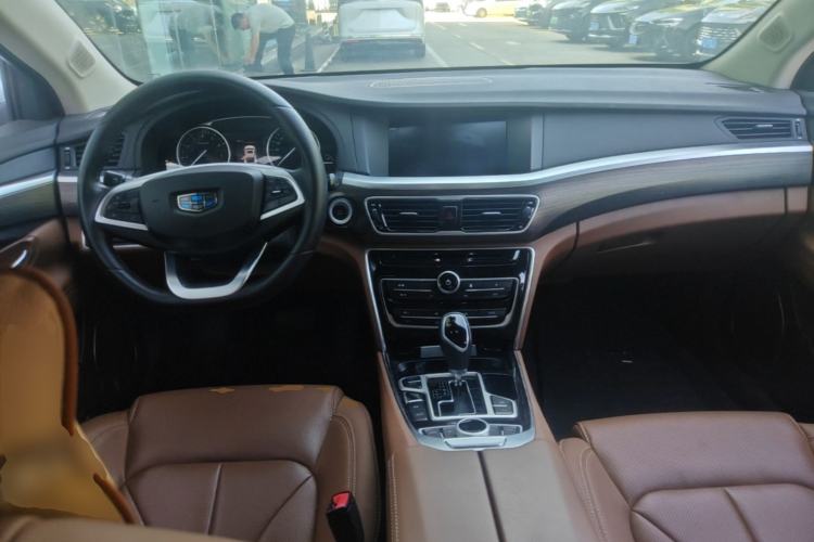 Used Geely Auto Emgrand GT 2017 1.8T Luxury Model Center Console