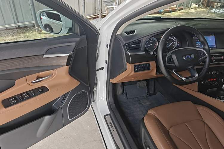 Used Geely Auto Emgrand GT 2017 2.4L Comfort Model Driver Seat