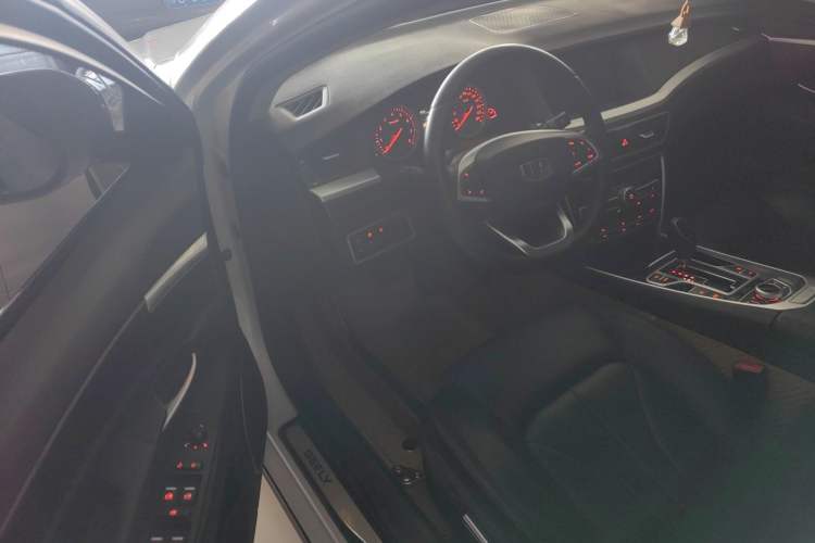 Used Geely Auto Emgrand GT 2017 1.8T Luxury Model Driver Seat