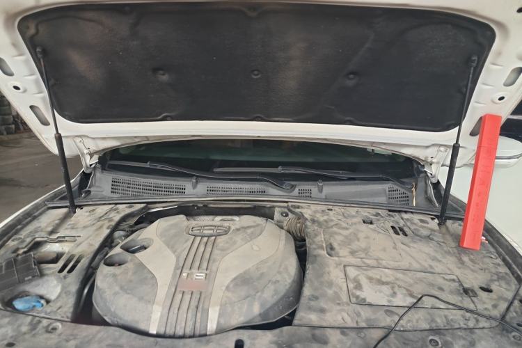 Used Geely Auto Emgrand GT 2017 1.8T Luxury Model Engine Bay