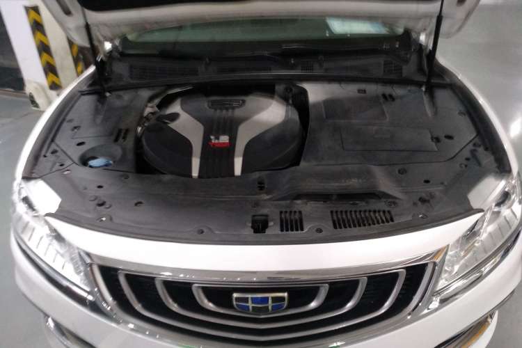 Used Geely Auto Emgrand GT 2017 1.8T Luxury Model Engine Bay