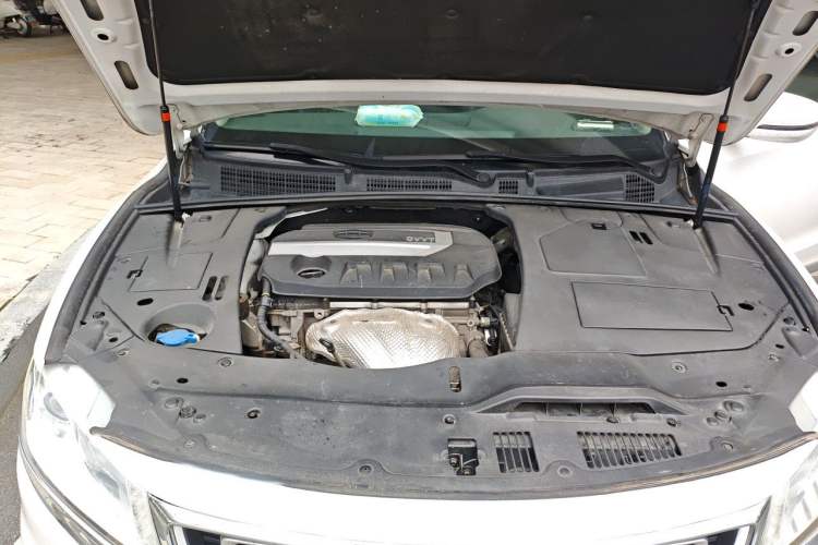 Used Geely Auto Emgrand GT 2017 2.4L Luxury Model Engine Bay