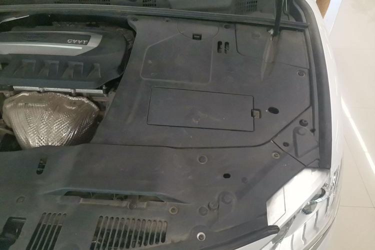 Used Geely Auto Emgrand GT 2017 2.4L Luxury Model Engine Bay Left