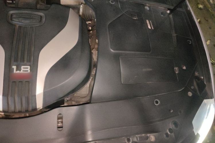 Used Geely Auto Emgrand GT 2017 1.8T Flagship 4G Edition Engine Bay Left