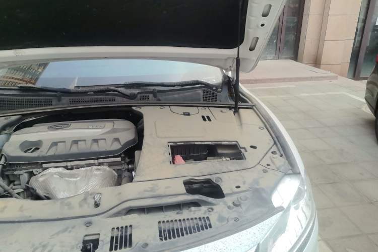 Used Geely Auto Emgrand GT 2017 2.4L Zunya Model Engine Bay Left