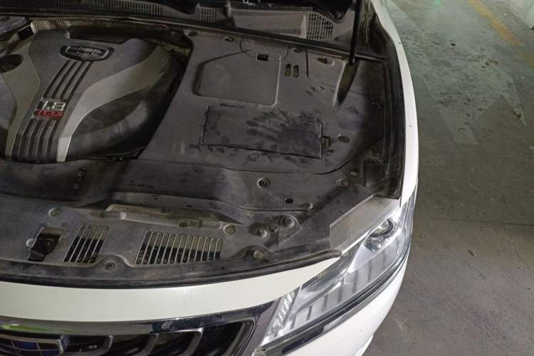 Used Geely Auto Emgrand GT 2017 1.8T Comfort Model Engine Bay Left