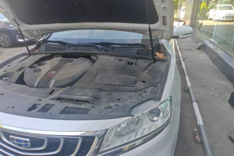 Used Geely Auto Emgrand GT 2017 1.8T Luxury Model Engine Bay Left