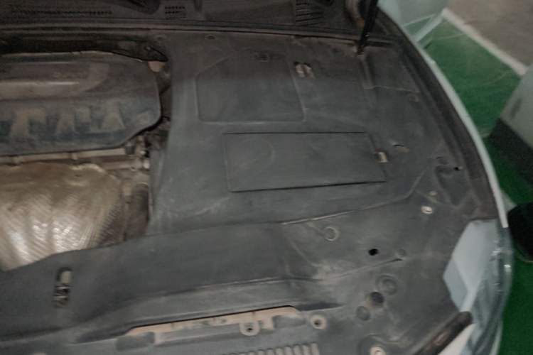 Used Geely Auto Emgrand GT 2017 2.4L Zunya Model Engine Bay Left