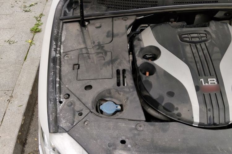 Used Geely Auto Emgrand GT 2017 1.8T Luxury Model Engine Bay Right